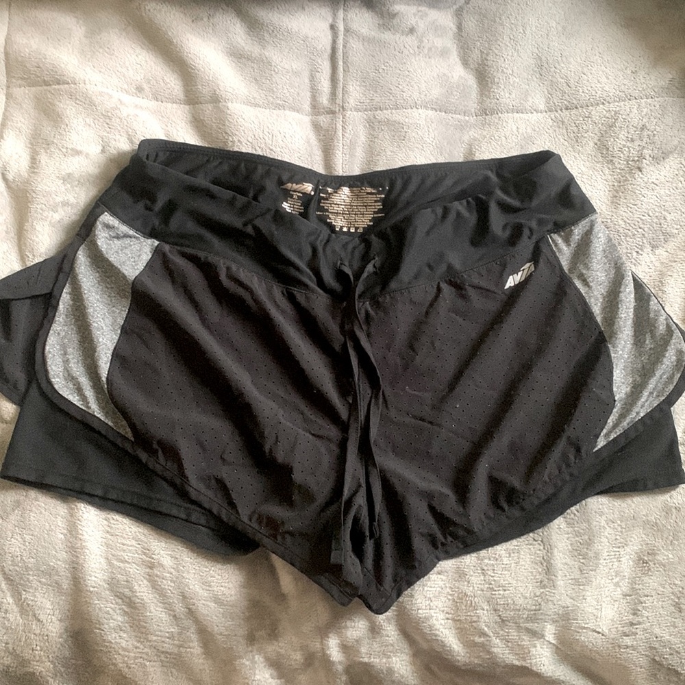 Black AVIA XL women’s athletic shorts